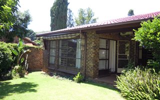 3 Bedroom Apartment in Bedford Park