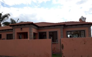 3 Bedroom House in Thatchfield