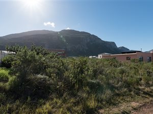 884 m² Land available in Bettys Bay
