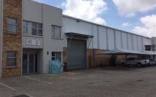 474 m² Industrial space in Stormill