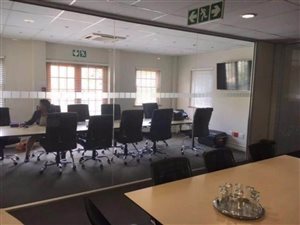 168 m² Office Space in Noordwyk