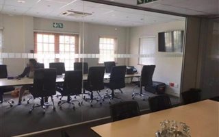 168 m² Office Space in Noordwyk