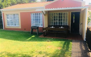 2 Bedroom Simplex in Farrarmere