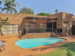 4 Bed House in Amandasig