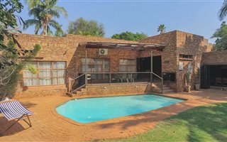 4 Bedroom House in Amandasig