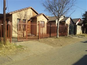 2 Bed House in Ebony Park