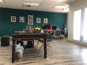 68 m² Commercial space in Woodmead