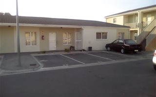 2 Bedroom Apartment in Blue Downs