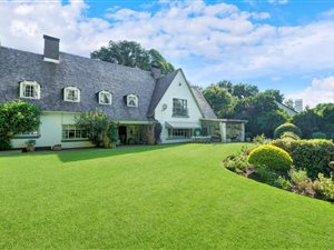 4 Bed House in Dunkeld West