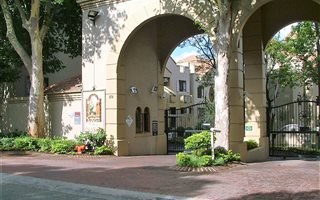 2 Bedroom Apartment in Strathavon