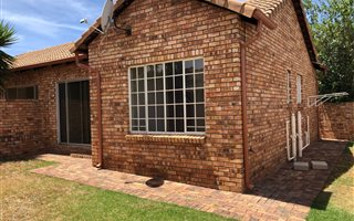 2 Bedroom Townhouse in Kyalami