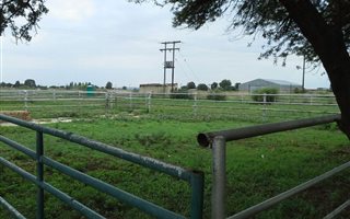Farm in Kafferskraal AH