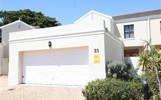 3 Bedroom Duplex in Royal Ascot