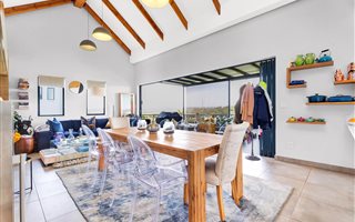 3 Bedroom Apartment in Steyn City