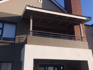 3 Bed House in Golden Fields Estate
