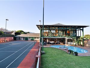 4 Bed House in Montrose