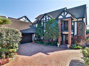 4 Bed Townhouse in Camelot Estate
