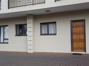2 Bedroom House in Meerhof
