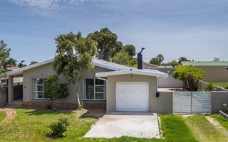 3 Bedroom House in Dobson