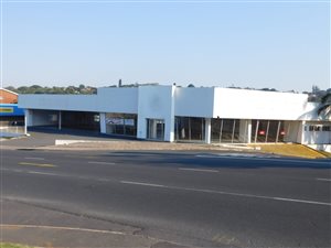1583 m² Commercial space in Amanzimtoti