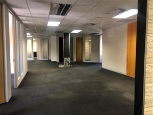 478 m² Commercial space in Woodmead