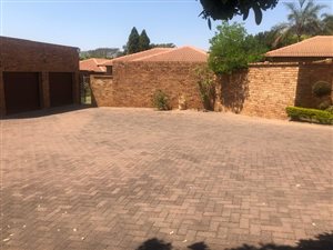 3 Bed Townhouse in Equestria