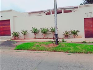 2 Bed House in Greymont
