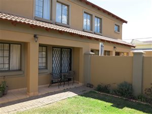 3 Bed Duplex in Waverley