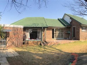 5 Bed House in Overkruin