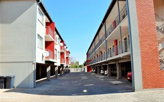 1 Bedroom Apartment in Rietfontein