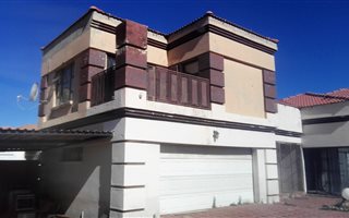 4 Bedroom House in Liefde en Vrede