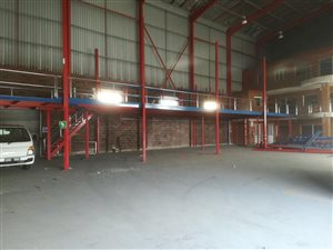 1450 m² Industrial space in Jacobs
