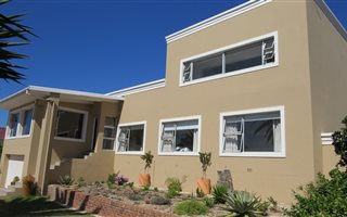 4 Bedroom House in Linkside