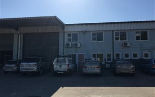 1067 m² Industrial space in Briardene