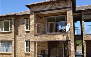 2 Bedroom Apartment in Halfway Gardens