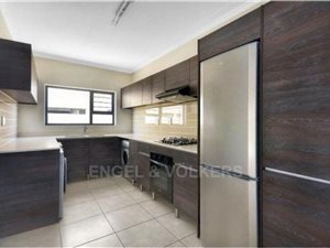 3 Bed Apartment in Petervale
