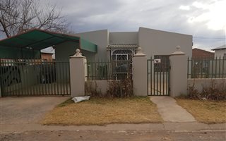 2 Bedroom House in Victoria Park