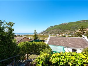2 Bed House in Glencairn Heights