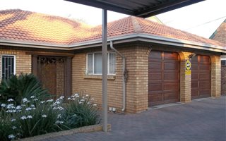 3 Bedroom House in Moreleta Park