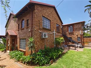 10 Bed House in Monument Park
