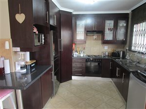 2 Bed Garden Cottage in Mayberry Park