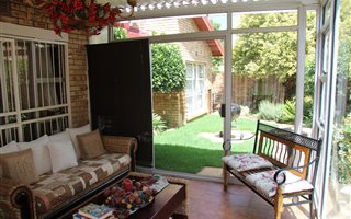 2 Bedroom Townhouse in Panorama