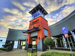 Retail space in Richards Bay Central