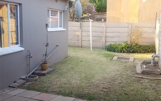 2 Bedroom Garden Cottage in Witpoortjie