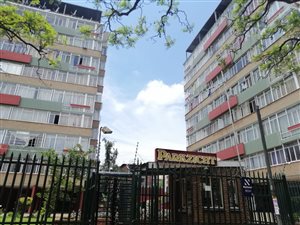 Bachelor apartment in Pretoria Central