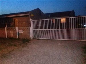 3 Bed House in Brackendowns