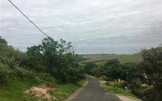 1104 m² Land available in La Mercy