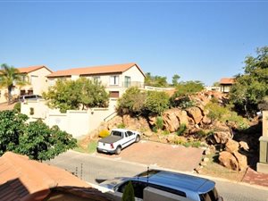 1 Bed Townhouse in La Montagne