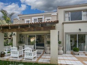3 Bed House in Dainfern