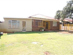 4 Bed House in Paul Krugers Resort
